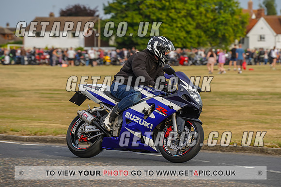 RS2207_7634