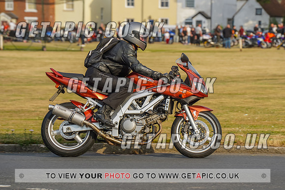 RS2207_8494