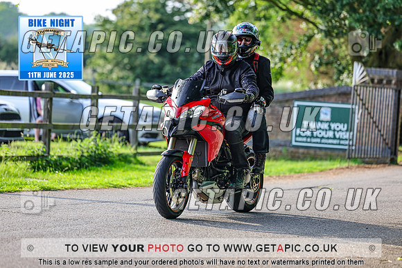PR2506-07132_LOGO_ON_PHOTO