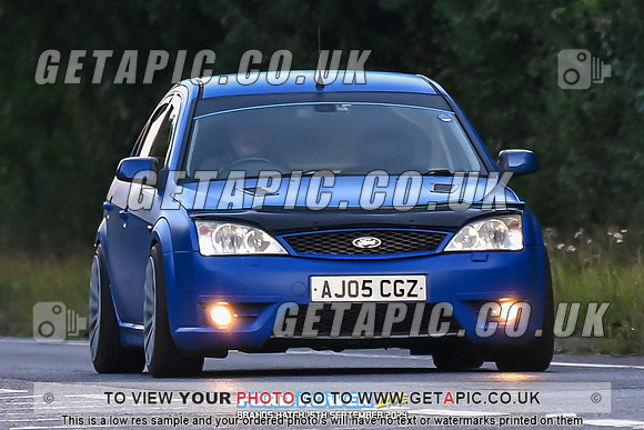 SH2409-0011-C_LOGO_ON_PHOTO