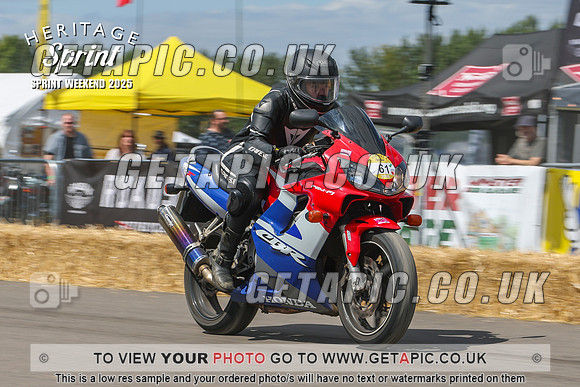 GP2508-4158-C_LOGO_ON_PHOTO
