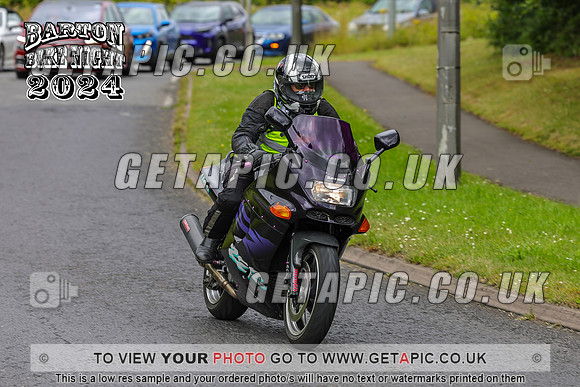 PR2407-004_LOGO_ON_PHOTO
