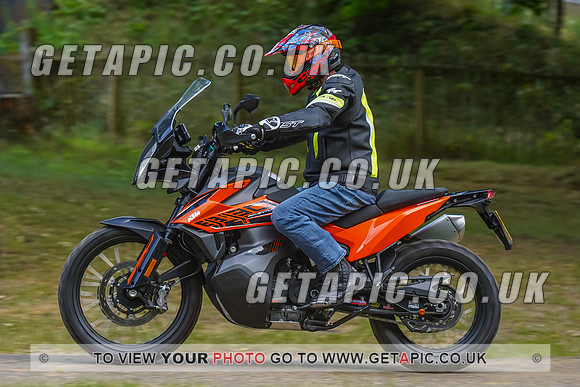 RS2207_1518