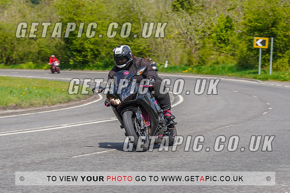 RS2204_12031