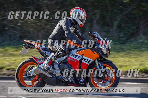 RS2202_4194