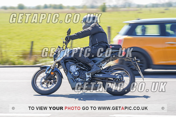 RS2204_2557