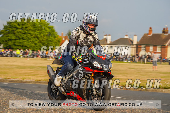 RS2207_8758