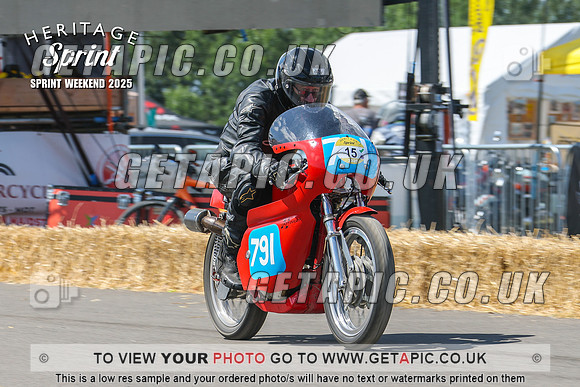 GP2508-4692-C_LOGO_ON_PHOTO