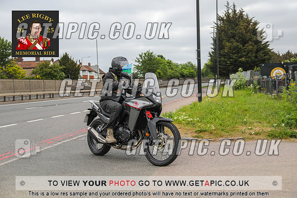 GP2505-042_LOGO_ON_PHOTO