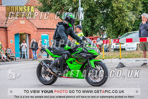 TW2508-1724_LOGO_ON_PHOTO