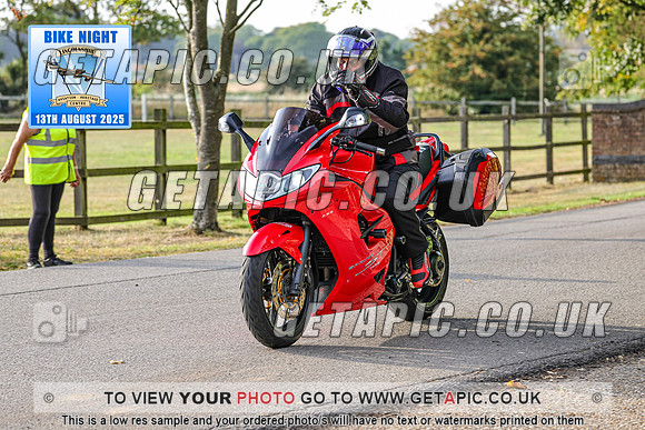 PR2508-13081_LOGO_ON_PHOTO
