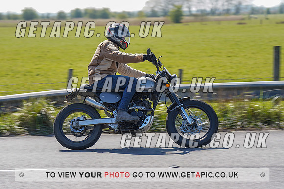 RS2204_2513