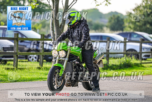 PR2506-07904_LOGO_ON_PHOTO