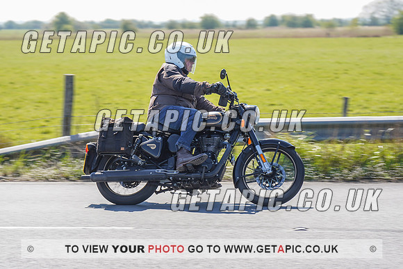 RS2204_2527
