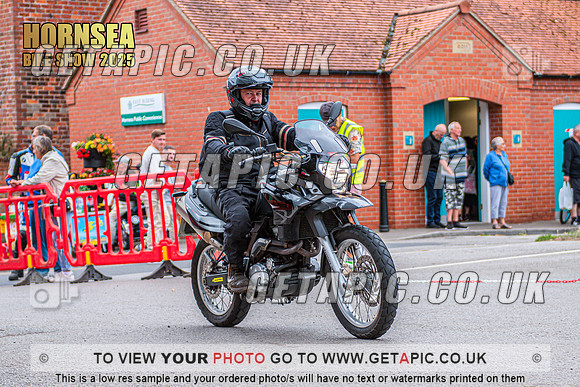 TW2508-2945_LOGO_ON_PHOTO