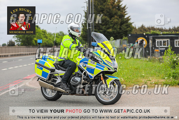 GP2505-122_LOGO_ON_PHOTO