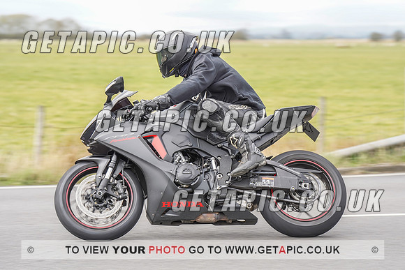 RS2203_6706