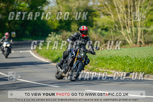 MW2405-1037
