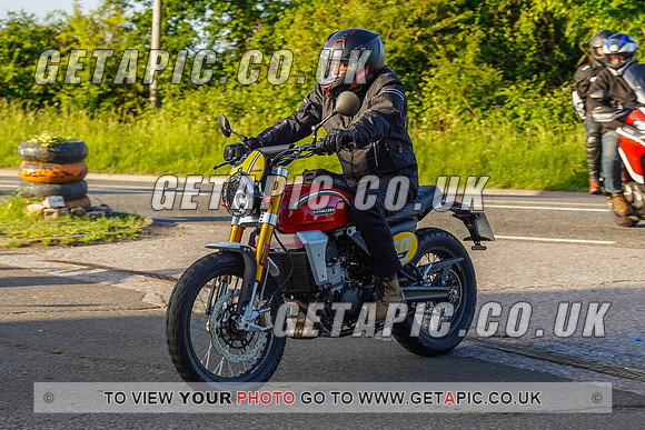 z01-RS2206_5454
