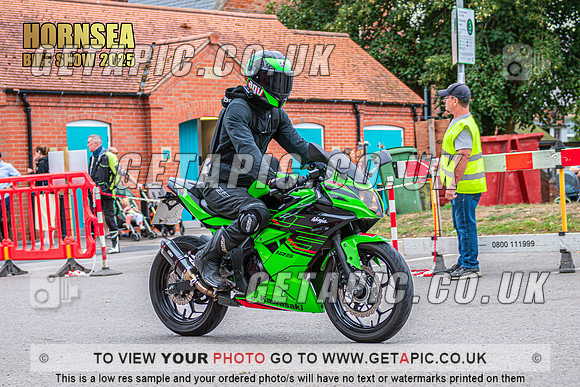 TW2508-1723_LOGO_ON_PHOTO