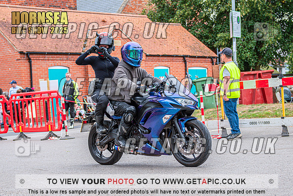 TW2508-1737_LOGO_ON_PHOTO