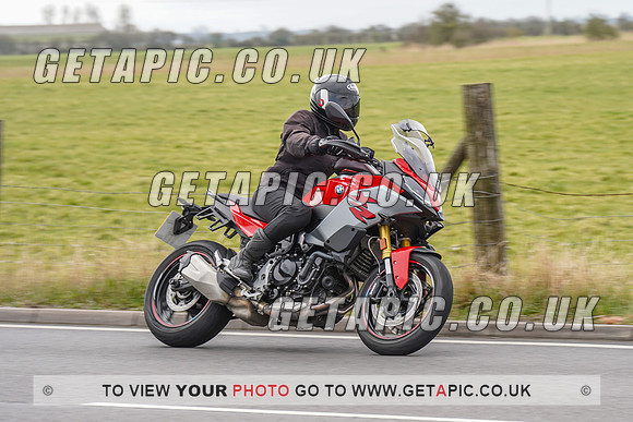 RS2203_6749