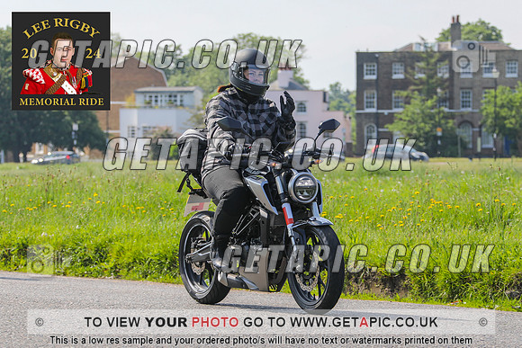 GP2405-3577-C_LOGO_ON_PHOTO