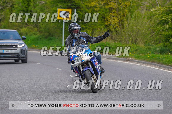 RS2204_12086