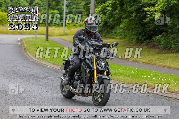 PR2407-101_LOGO_ON_PHOTO