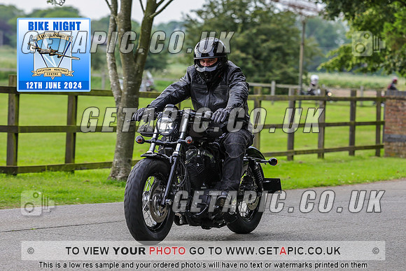 PR2406-08210-C_LOGO_ON_PHOTO