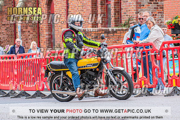 TW2508-2939_LOGO_ON_PHOTO