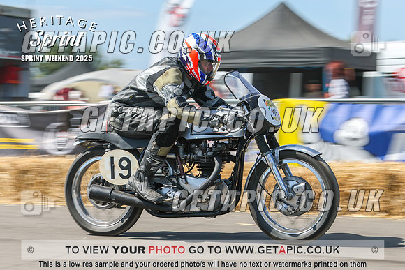 GP2508-5864-C_LOGO_ON_PHOTO