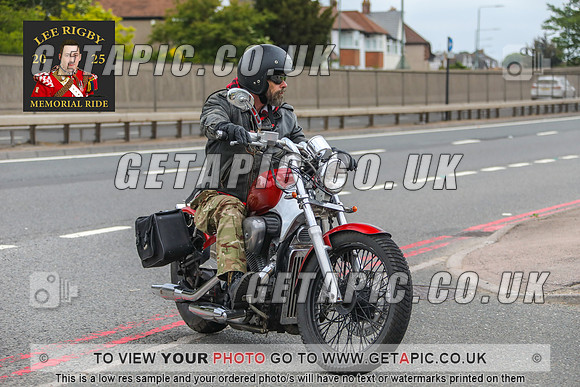GP2505-039_LOGO_ON_PHOTO