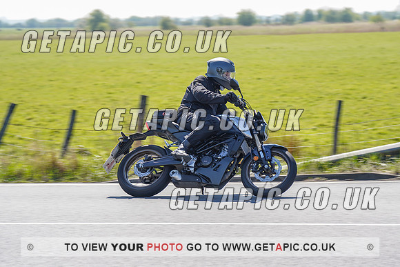 RS2204_2542