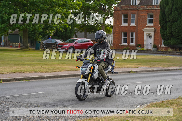 RS2207_7629