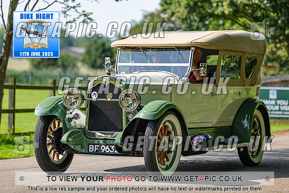 PR2506-00404_LOGO_ON_PHOTO