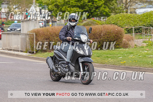 RS2204_7587