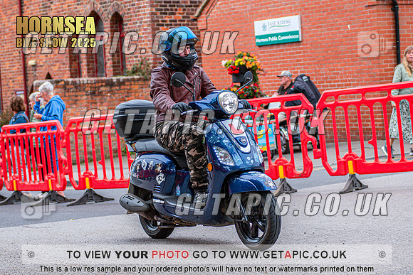 TW2508-0333_LOGO_ON_PHOTO