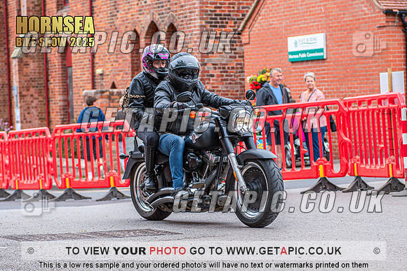 TW2508-4598_LOGO_ON_PHOTO