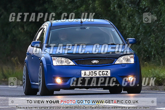SH2409-0012-C_LOGO_ON_PHOTO