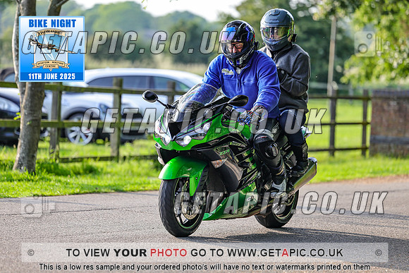 PR2506-07096_LOGO_ON_PHOTO