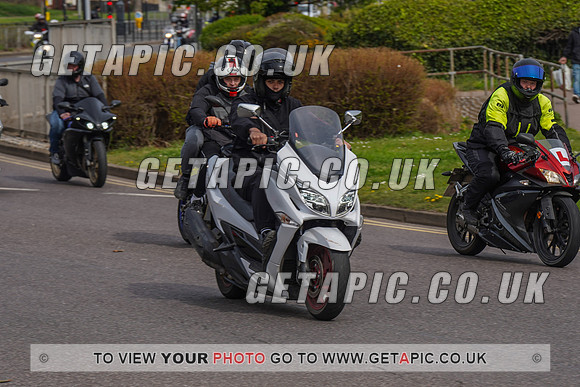 RS2204_4624
