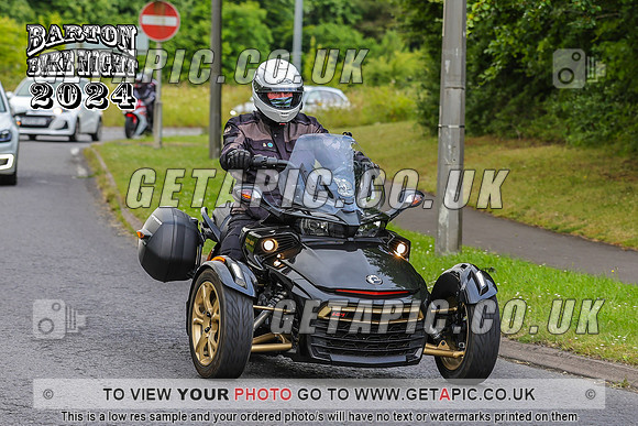 PR2407-3993_LOGO_ON_PHOTO