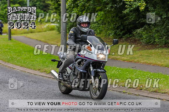 PR2407-2692_LOGO_ON_PHOTO