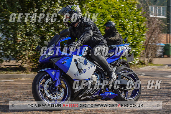 RS2203_6079