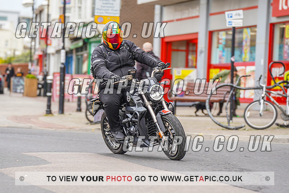 RS2205_1067