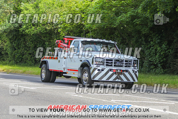 GP2406-3947_LOGO_ON_PHOTO