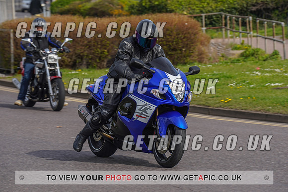 RS2204_3886