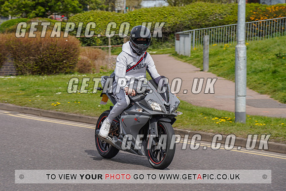 RS2204_6837