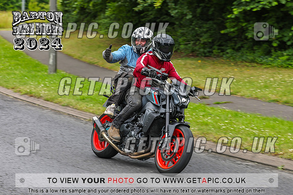 PR2407-211_LOGO_ON_PHOTO
